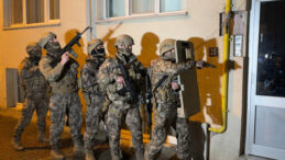 'Rockhetchat' ile haberleşen IŞİD üyelerine karşı operasyon