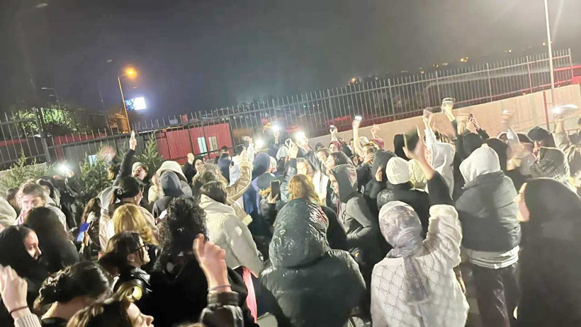 Üniversite Öğrencileri Protesto Etmekte