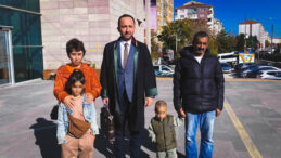 1.5 Yaşındaki Çocuğun Boğazını Falçatayla Kesmişti: Verilen Cezaya Tepki