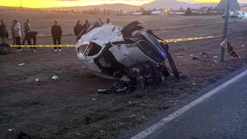 15 Yaşındaki Genç Direksiyon Başında Hayatını Kaybetti