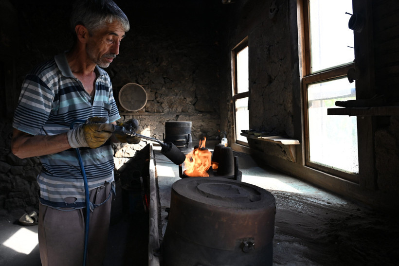 Zil ustası Emre Düzgün