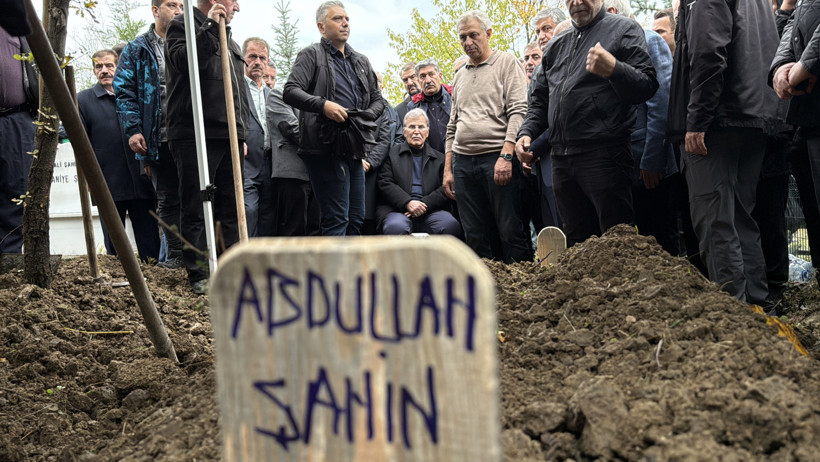 Cenaze Törenine Katılanlar