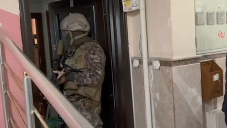 5 İlde Su&ccedil; &Ouml;rg&uuml;t&uuml; Operasyonu: 30 Tutuklama