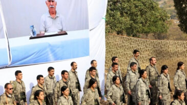 AKP ve Saray'dan PKK'nın &Ccedil;ekilme Adımına İlk Yorumlar