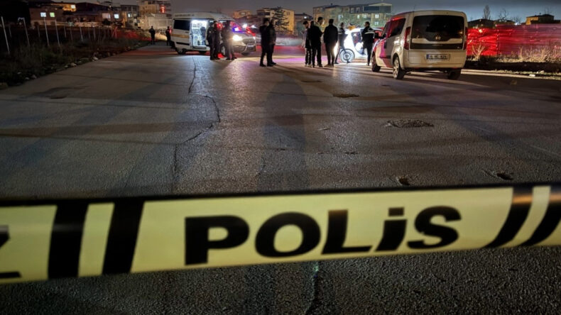 Akrabalar Arasındaki Silahlı Çatışmada, Bahçede Oynayan Çocuk Yaralandı