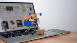 Alışverişte Trump Dönemi: Siparişler Gümrüğe Takılıyor