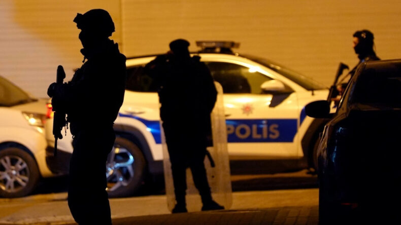 Ankara Merkezli "Change Araç" Operasyonunda 35 Gözaltı