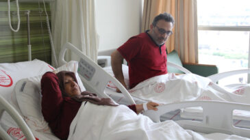 Anne ve Oğul 5 G&uuml;n Arayla Kalp Krizi Ge&ccedil;irdi: Aynı Hastanede Habersiz Yattılar