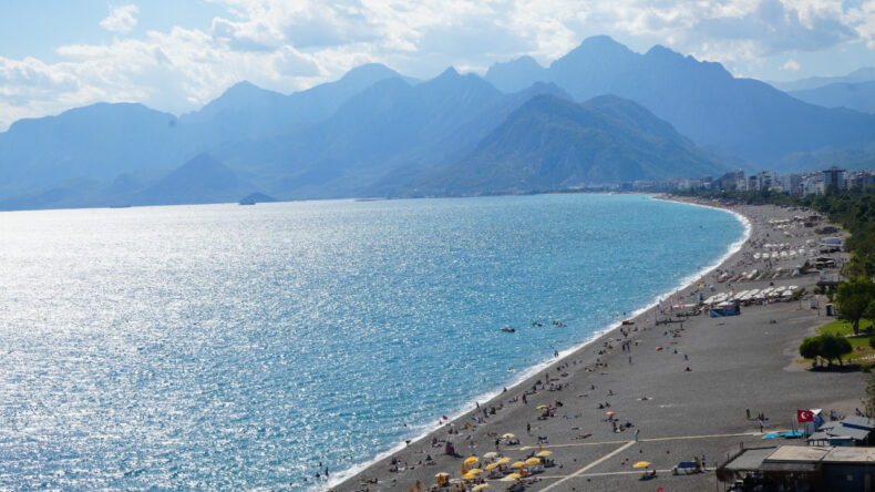 Antalya'ya Gelen Turist Sayısı 16 Milyonu Geçti