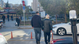 Arkadaşını Bı&ccedil;aklayan Şahıs Olay Yerinde Bekledi