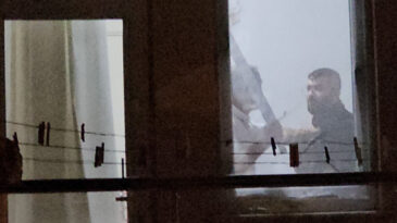 Arkadaşını Kılı&ccedil;la Rehin Alan Kişi G&ouml;zaltında