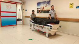 Arkadaşları Tarafından Evde Bulunan Adamın Ölümü İnceleniyor