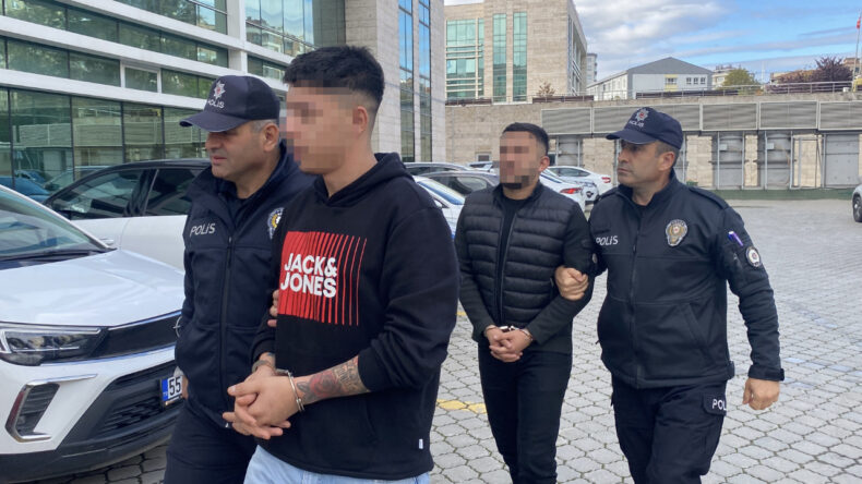 Arkadaşları Tarafından Hem Dövüldü Hem Gasbedildi