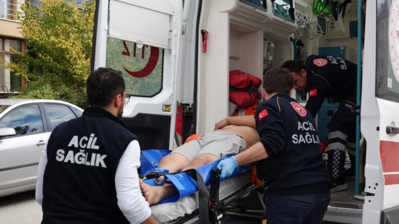 Arkadaşlarının Telefonu Hayatını Kurtardı