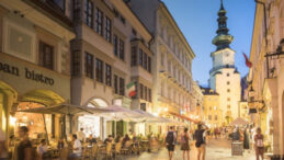 Avrupa Ülkesinde Hızlı Yürümek Yasaklanıyor