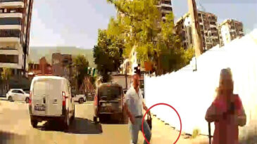 Avukatın İlgin&ccedil; Savunması: "&Ouml;ld&uuml;rmek İstese Aracın Arkasından Ateş Ederdi"