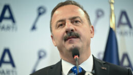 Bahçeli'ye Seslendi: Bilge Liderimiz Neden Böyle Dediğini Paylaşsın