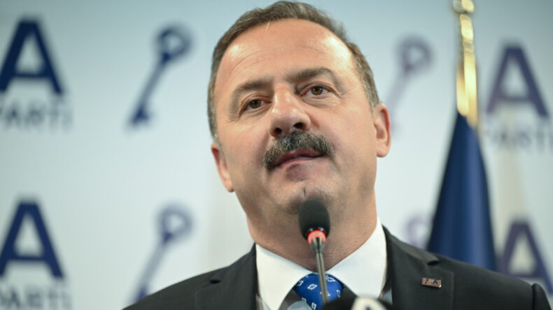 Bahçeli'ye Seslendi: Bilge Liderimiz Neden Böyle Dediğini Paylaşsın