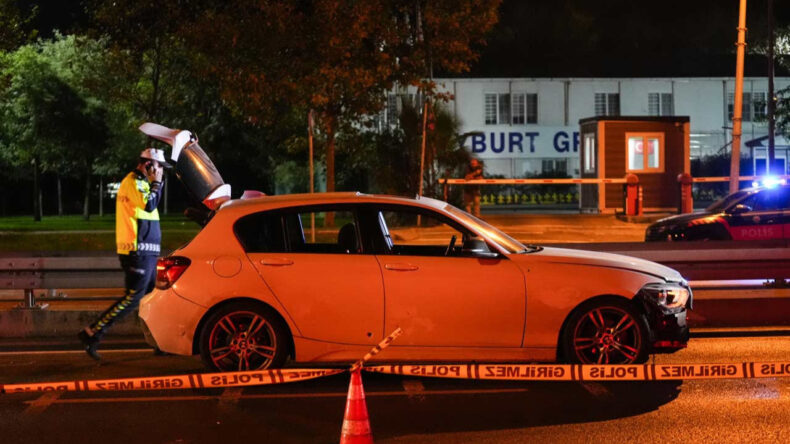 Bakırköy'de "Dur" İhtarı Uymayan Sürücü Yaralandı