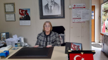 Bakırk&ouml;y'&uuml;n Kadın Muhtarı 41 Yıldır G&ouml;revde: 9 Se&ccedil;imde Hi&ccedil; Yenilmedi