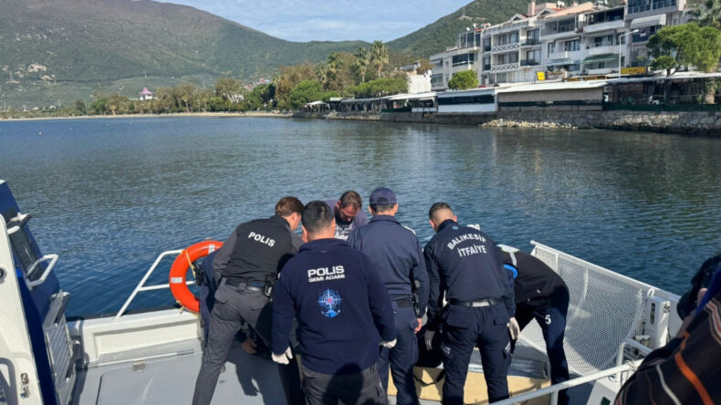 Balıkesir'de Denizden Ceset Çıktı