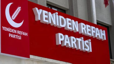 Beş İl&ccedil;e Başkanı İstifa Etti: "Bize 'Necisin' Diyorlar Ama…"