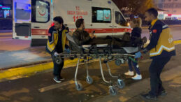 Bıçaklandı, Hastaneye Giderken Telefonunu Bırakmadı