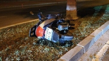 Bir Aydınlatma Direğinde Hayatını Kaybetti