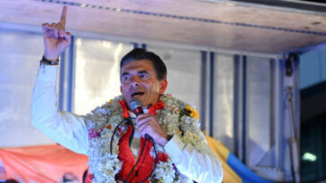 Bolivya'da Paz, 20 Yıllık İktidara Son Verdi