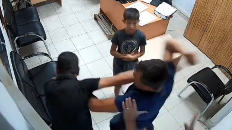 Boşanma Aşamasındaki Erkeğe Karakolda Kayınço Dayağı