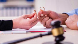 Boşanma Davalarında Yeni Gelişme: Yargıtay Manevi Tazminatı Reddetti