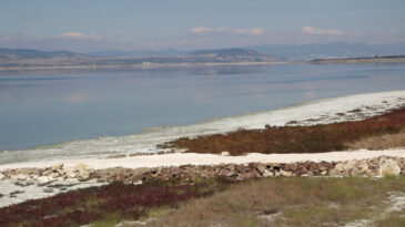 Burdur G&ouml;l&uuml; Y&uuml;zde 45 K&uuml;&ccedil;&uuml;ld&uuml;: 94 Kilometrekarelik Alan Kayboldu