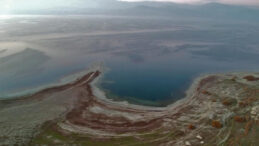 Burdur G&ouml;l&uuml;'nin Su Seviyesi Yarı Yarıya D&uuml;şerek Eridi