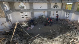 Cami İnşaatında Göçük: Altı Kişi İçinde Kaldı