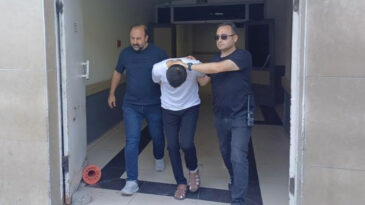 Camide Boğazını Kestiği Adamın Karısına "Şimdi Git Leşini Topla" Demiş