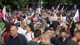 Çalışma Saatlerinde Yapılacak Değişiklikler Protesto Ediliyor