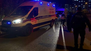 &Ccedil;ankırı'da İki Ara&ccedil; &Ccedil;arpıştı: 1 &Ouml;l&uuml;, 3 Yaralı