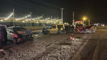 &Ccedil;ankırı&rsquo;da Zincirleme Trafik Kazası: 9 Yaralı