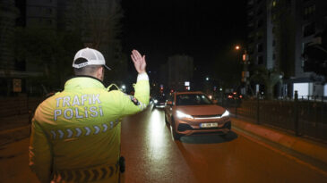 &Ccedil;ocuğa Otob&uuml;s Kullandığı İ&ccedil;in Şof&ouml;r&uuml;n Ehliyeti İptal Edildi