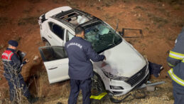 Çocuk Direksiyon Kontrolünü Kaybetti: 1 Kayıp, 4 Yaralı