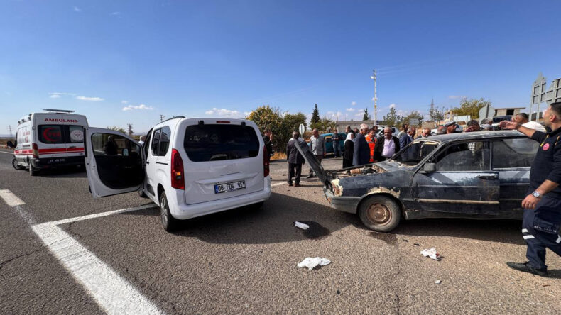 Cenaze Yolu Üzerinde Kaza: Yaralılar Bulunuyor