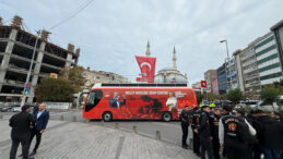 CHP Otobüsü Çağlayan'da: Özgür Özel Konuşma Yapacak