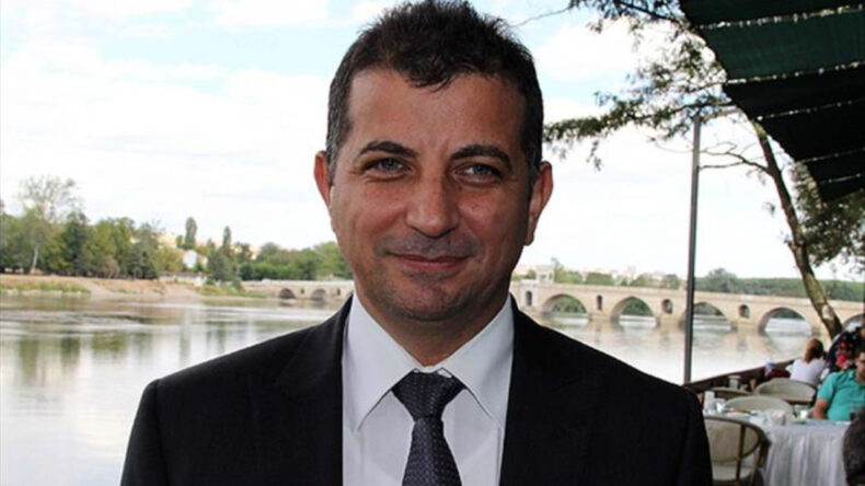 CHP'den İki Bakana Ünsal Ban Soruları