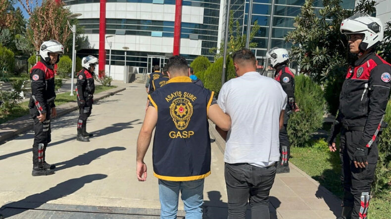 Cinayet Davasında Silahlar Ortaya Çıktı