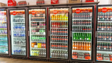 Coca-Cola &Uuml;r&uuml;nleri Geri &Ccedil;ağrıldı: İ&ccedil;inde "Yabancı Cisim" Olabilir