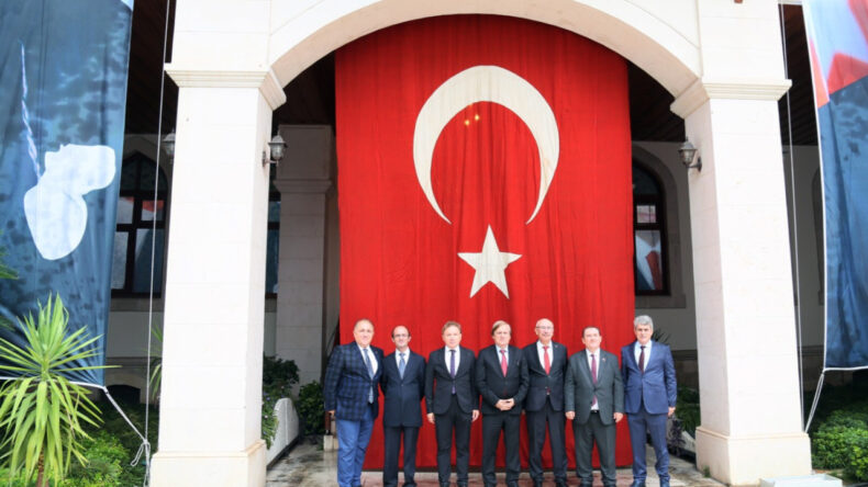 Cumhuriyet Bayramı Coşkusu 105 Yıllık Bayrak Altında Kutlandı