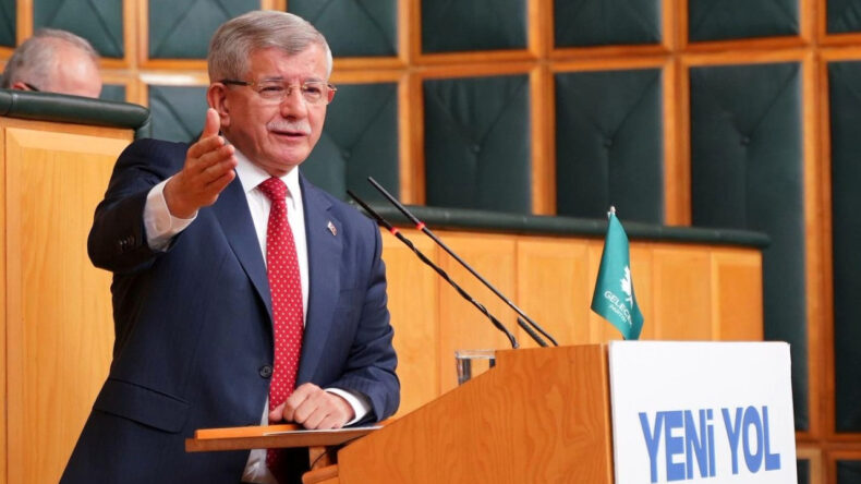 Davutoğlu'ndan Özgür Özel'e Rus Uçağı Tepkisi