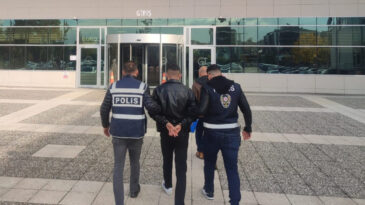 Dedesinin Evinden T&uuml;m Eşyaları &Ccedil;alan Torun Tutuklandı