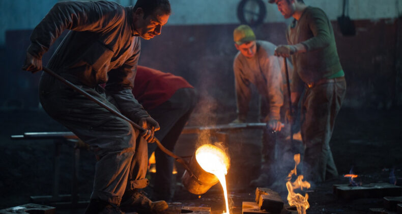 Demir Cevheri Fiyatlarındaki Düşüş Devam Ediyor