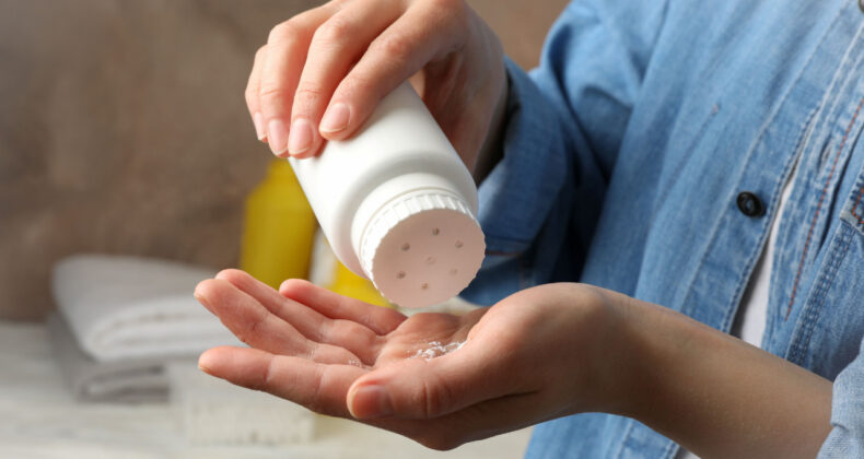 Dev Şirkete Pudra Davası: Kanserojen İddiası